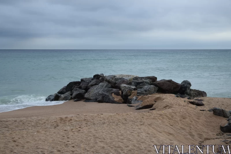 Tranquil Stormy Beach Scene in California Free Stock Photo