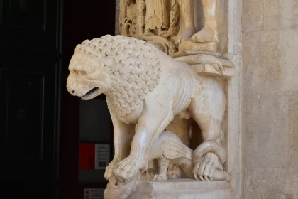 Stone Lion and Vulture Sculpture in Ivory