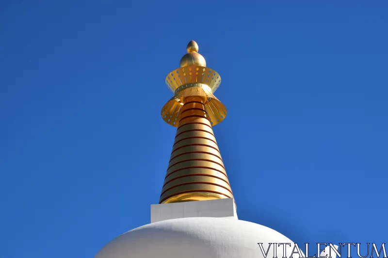 Zen Buddhism-Influenced White and Gold Church Tower Free Stock Photo