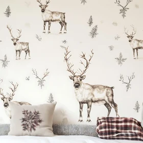 Illustrated Reindeer Decor