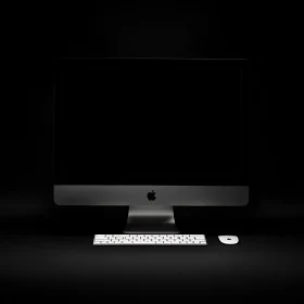 Minimalist Desktop Computer Setup