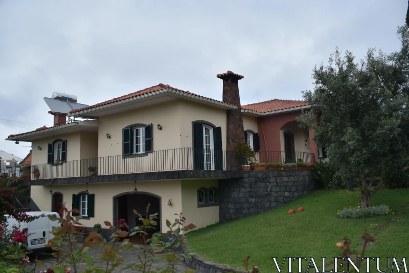 PHOTO Traditional Portuguese Home