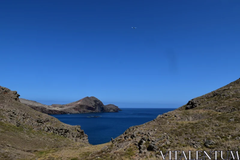 Serenity by the Ocean: Madeira's Coastal Beauty Free Stock Photo