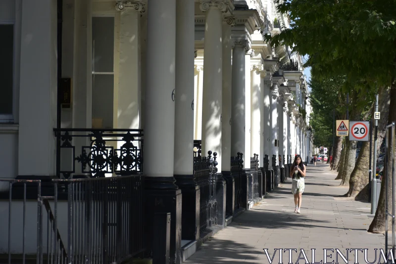 Urban Stroll in London Free Stock Photo