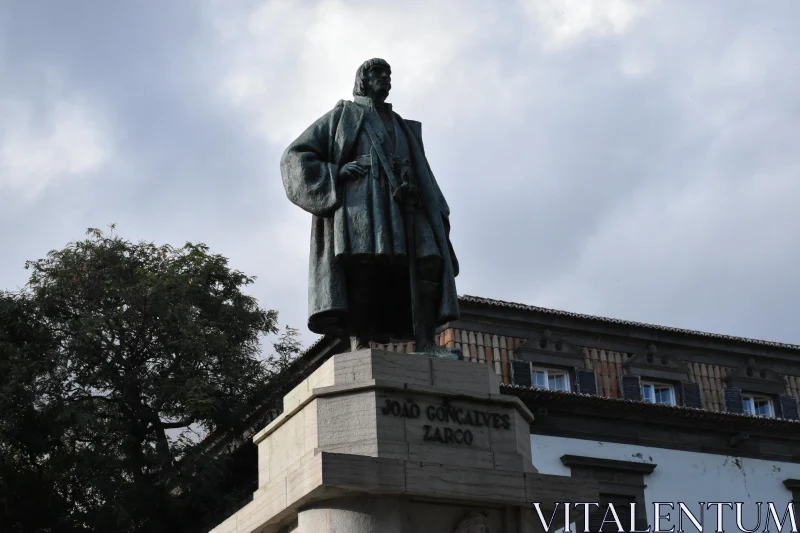 PHOTO João Gonçalves Zarco Statue