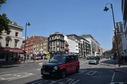 Urban Life in London with Black Cabs