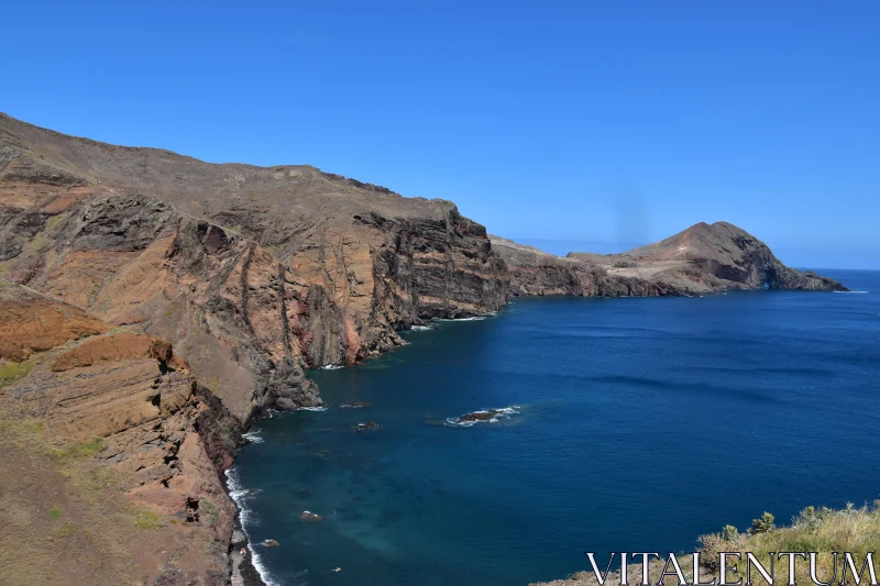 PHOTO Madeira's Dramatic Coastal Cliffs