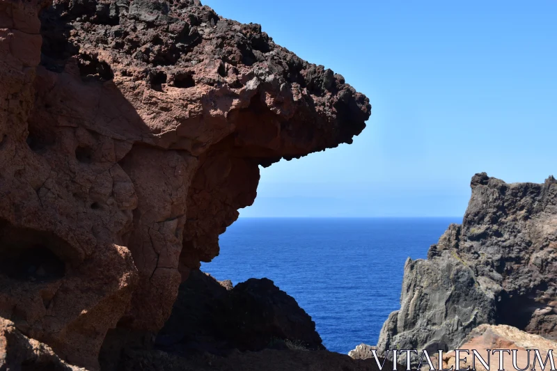 Monumental Rocks by the Ocean Free Stock Photo