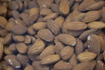 Whole Raw Almonds