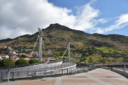 Scenic Madeira Bridge and Mountain Landscape Free Stock Photo