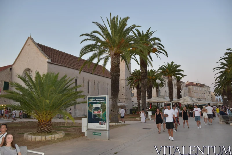 PHOTO Trogir's Sunlit Promenade