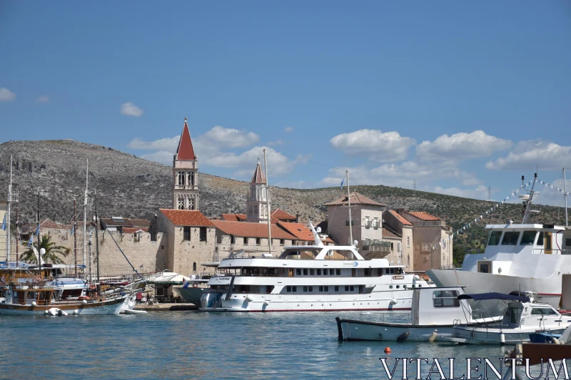 PHOTO Scenic View of Croatian Harbor