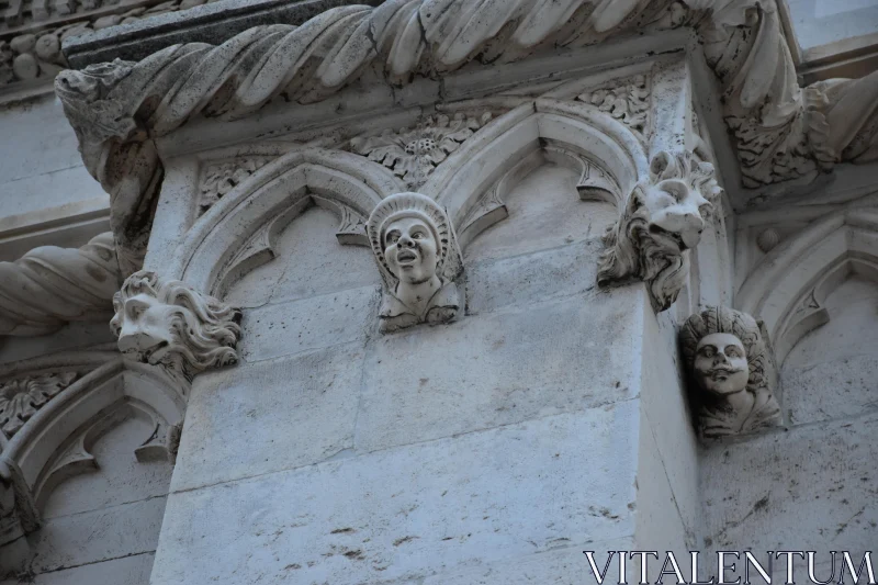 PHOTO Detailed Stone Carvings of Faces