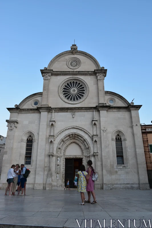 PHOTO Grand European Cathedral Facade