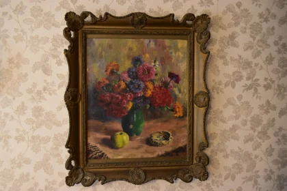 Vintage Floral Still Life in Gold Frame