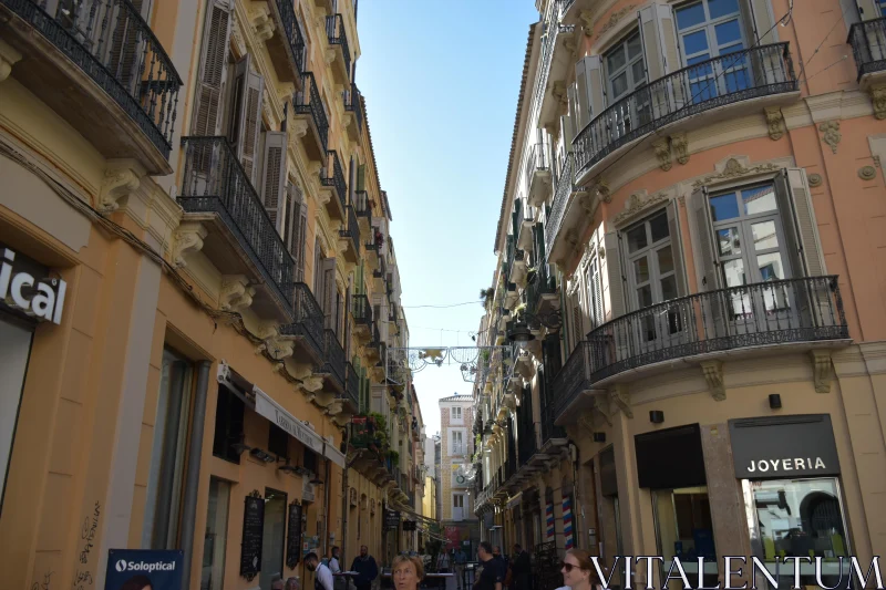 PHOTO Charming Urban Life in Malaga