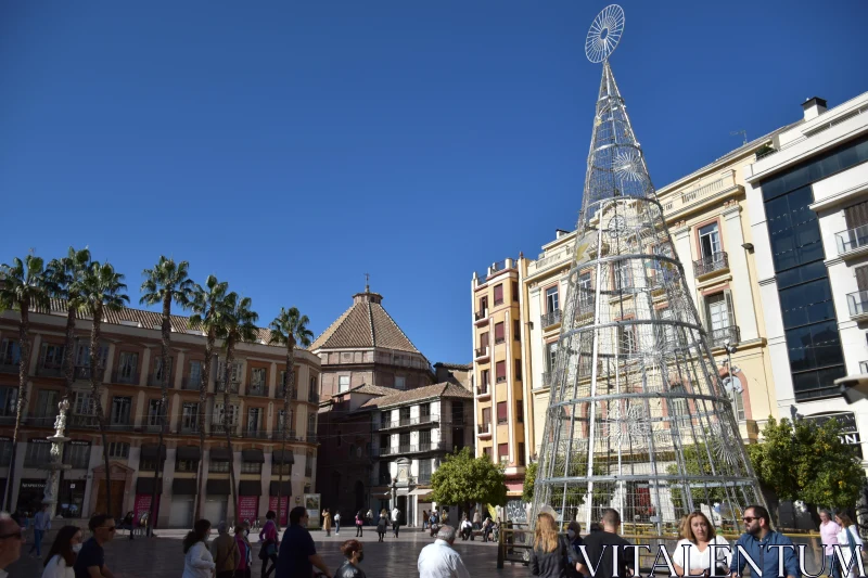 Málaga Plaza with Festive Sculpture Free Stock Photo