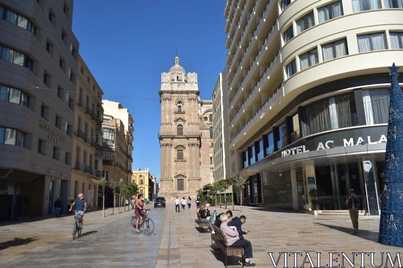 PHOTO Málaga's Architectural Harmony